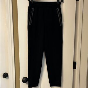 Old Navy Active Dynamic Fleece Kid’s Black Jogger Pants (XL 14-16)